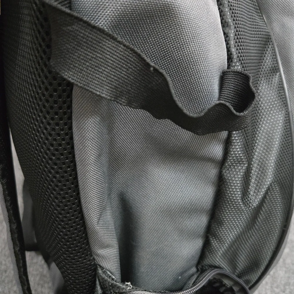 Easton‎ Walk-Off Bat Pack Backpack Unisex Large Gray Baseball Softball Gear Bag